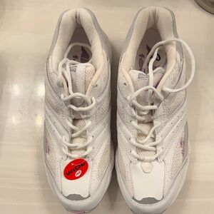 Avia Women's White and Lavender Sneakers size 10 W